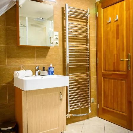 Tulipan Vendeghaz Guest house Orvenyes